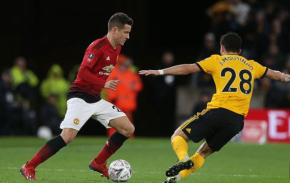 更关注曼联 更关注曼联