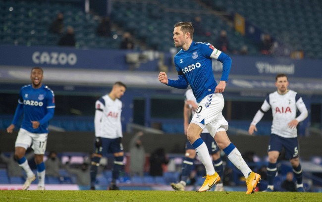 轻度趾伤常 轻度趾伤常